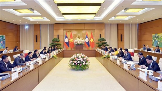 进一步深化越老国会的合作关系