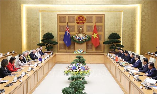 越南政府总理范明政与新西兰总理杰辛达·阿德恩举行会谈