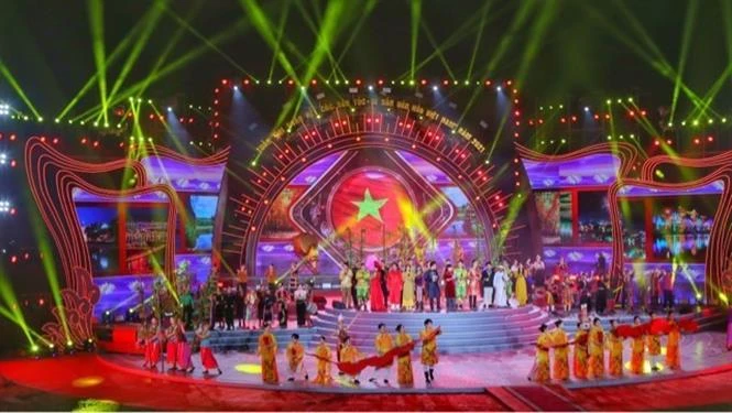 “民族大团结—越南文化遗产”文化周拉开序幕 王廷惠出席开幕式