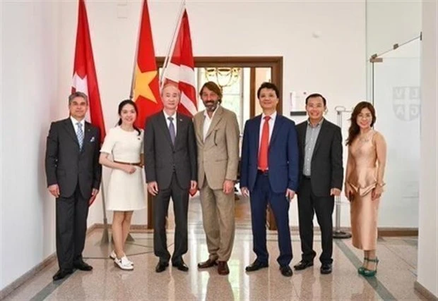 加强促进瑞士对越南的贸易和投资活动