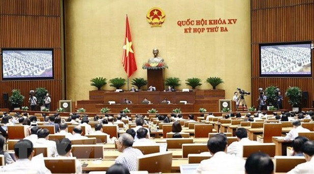 越南第十五届国会第三次会议：发展和提高人民卫生服务质量