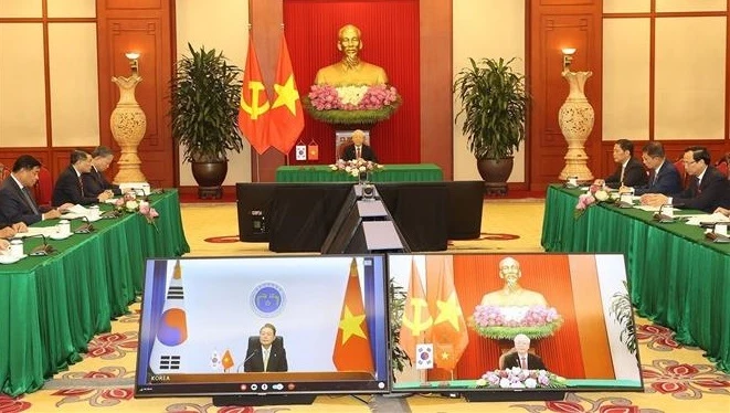 越共中央总书记阮富仲与韩国总统举行视频会谈