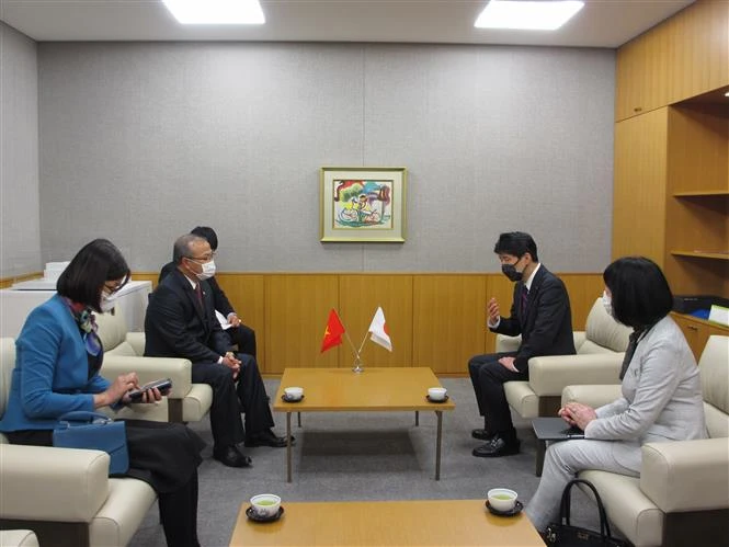 日本群马县知事对越南防疫成果表示钦佩