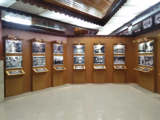 纪念越南与印尼建交65周年图片展在巴厘开展