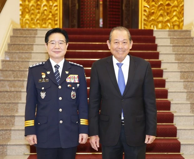 越南政府副总理张和平会见韩国警察厅司令金昌勇一行