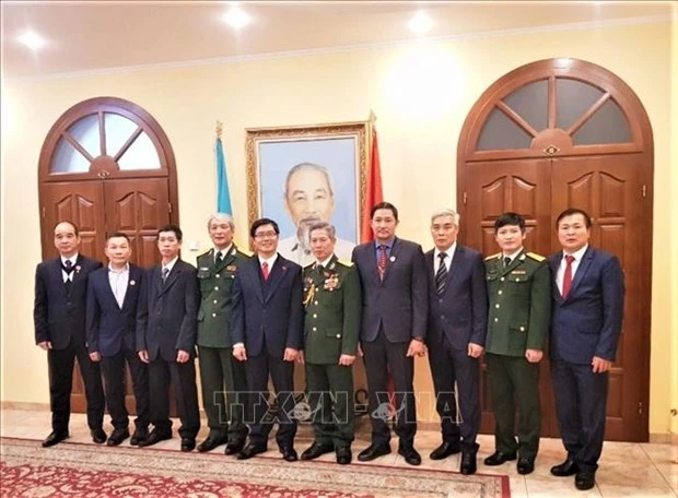 越南驻乌克兰大使馆举行越南人民军队成立76周年纪念活动