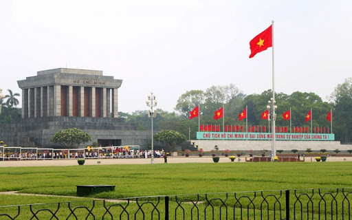 巴亭广场——唤起民族情感和自豪感的地方