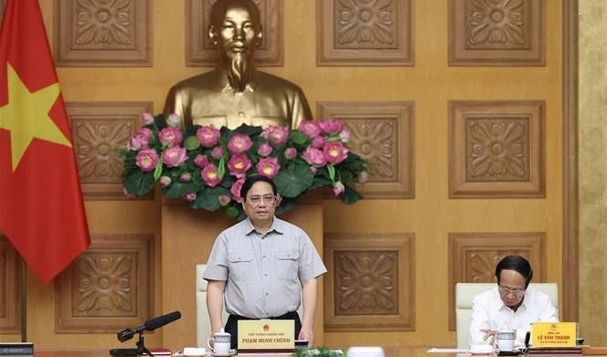 范明政总理就应对四号台风召开紧急会议