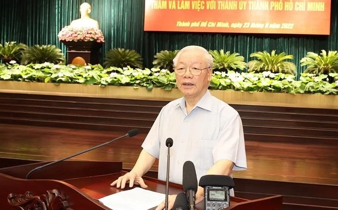 越共中央总书记阮富仲：胡志明市应进一步发挥火车头作用