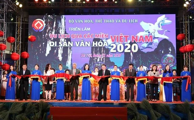 “2020年游历过越南各文化遗产之地”展览会在河内正式开幕