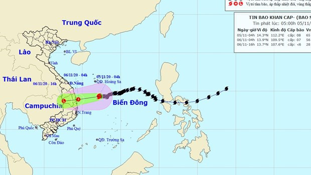 11月6日10号台风减弱为热带低压并登陆广义到庆和各省