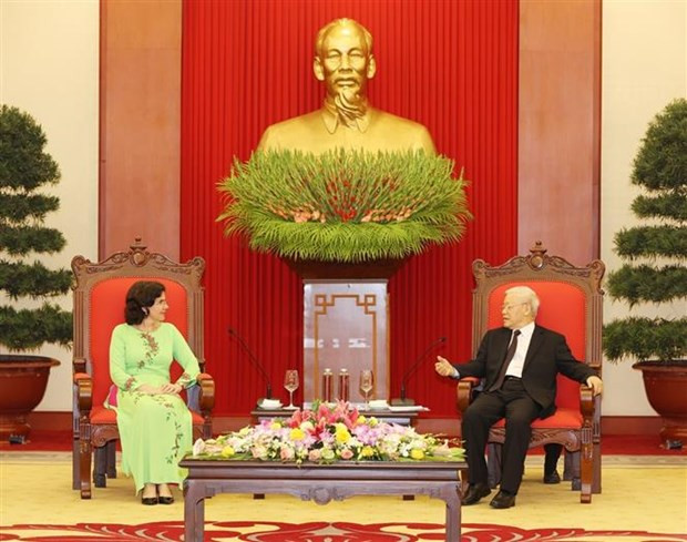 越共中央总书记、国家主席阮富仲会见古巴驻越南大使