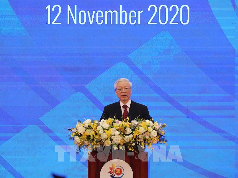 第37届东盟峰会第一个工作日的回顾
