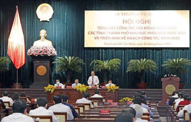 国会主席王廷惠出席南部省市人民议会工作部署会议