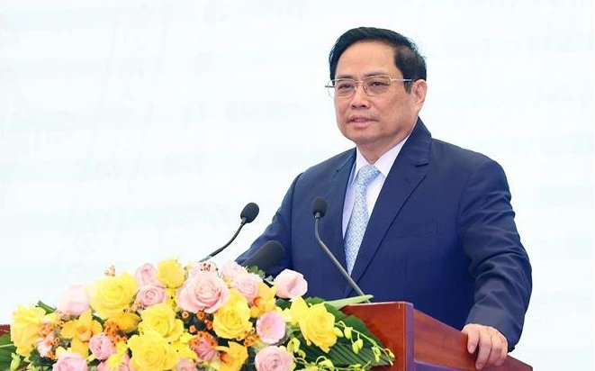 越南政府总理范明政：使人民和企业成为立法和执法工作的中心和主体
