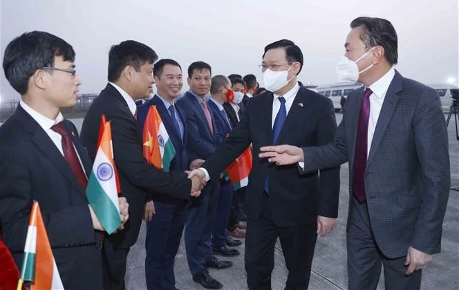 越南国会主席王廷惠圆满结束韩国和印度两国访问之行