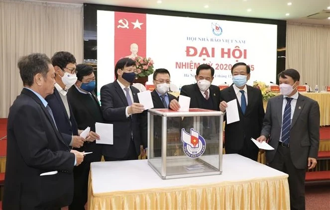 越南记协第11次全国代表大会选举产生由52名成员组成的委员会