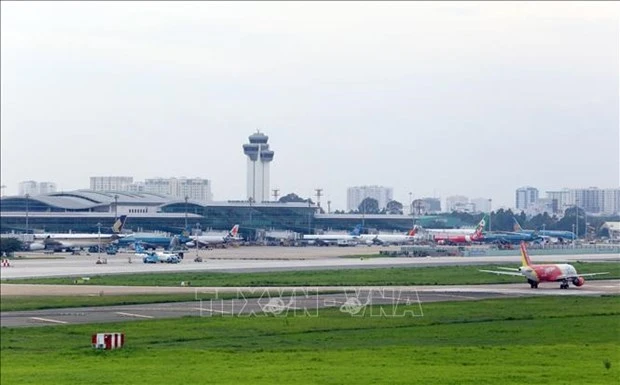 到 2030 年，越南机场系统所需的投资额为 400万亿越盾