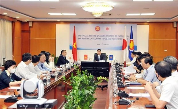 东盟对日本为去碳化项目提供100亿美元的资金支持表示欢迎
