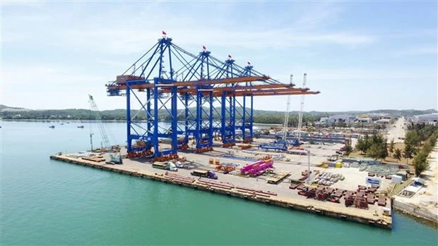 Doosan Vina向Gemalink国际港口出口2台超长超重型起重机