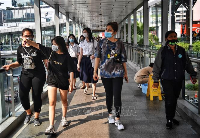 柬埔寨与泰国商讨重新开放边界实现经济复苏的措施