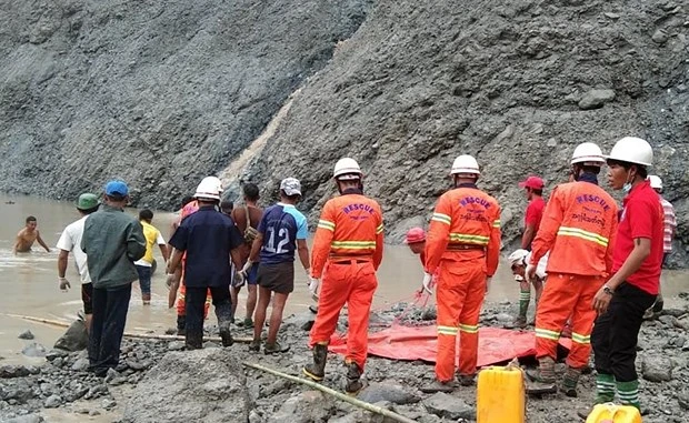缅甸翡翠矿区山体滑坡死亡人数升至113人
