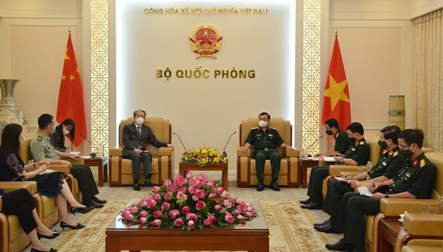 越南国防部副部长黄春战上将会见中国驻越南大使熊波