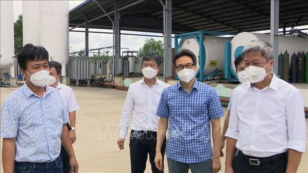 政府副总理武德儋视察平阳省新冠疫情防控工作 提高医用氧气生产能力