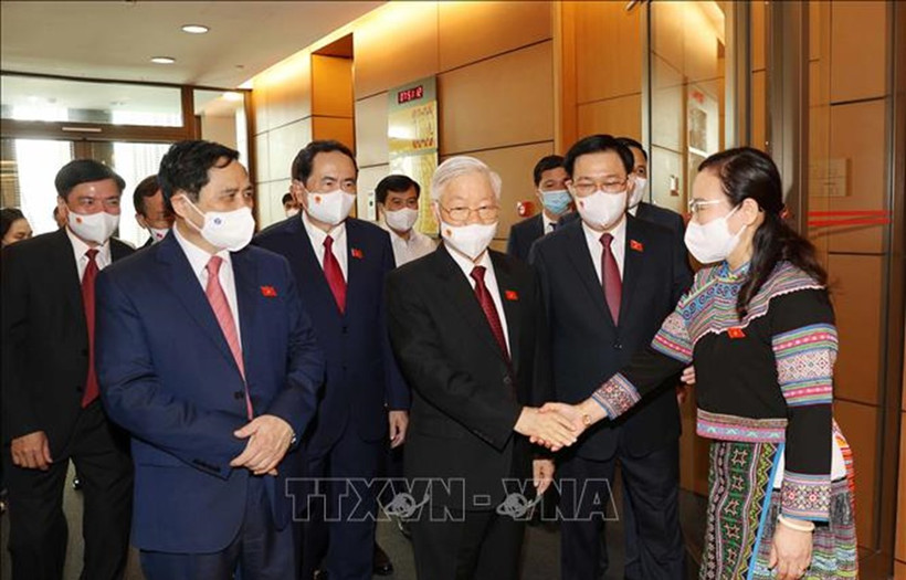 越南第十五届国会第一次会议讨论诸多重要内容