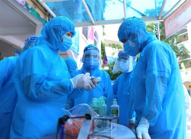  胡志明市在各地方设立新冠患者集中隔离点