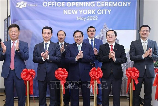越南政府总理范明政出席FPT纽约办事处揭牌仪式