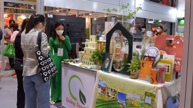 越南企业参加2022年亚洲世界食品博览会