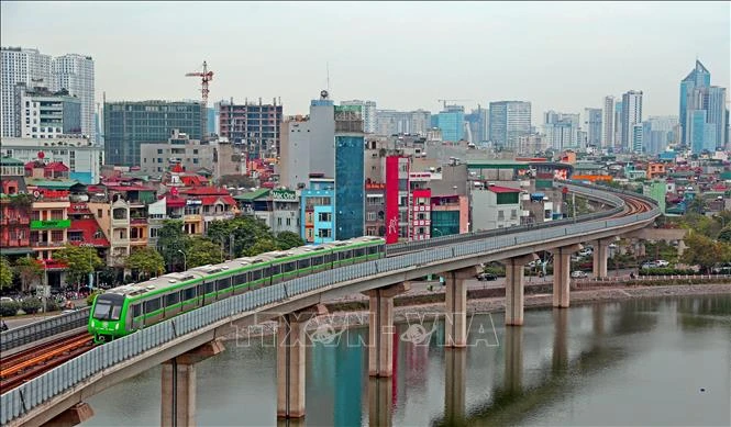 河内城市铁路吉灵-河东线项目正式落成