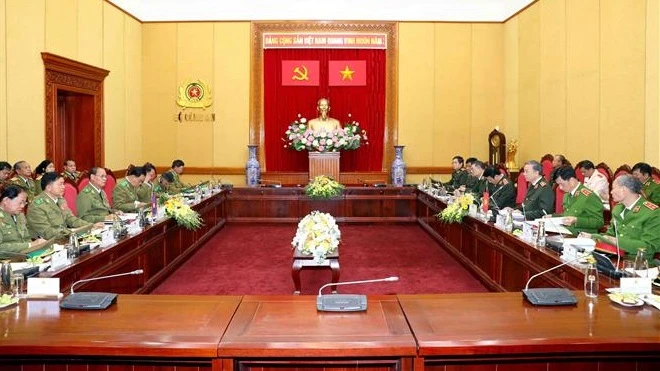 越老两国公安部进一步加强合作