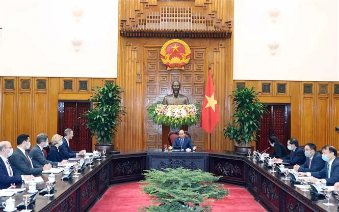 越南政府总理阮春福会见美国国际开发金融公司首席执行官