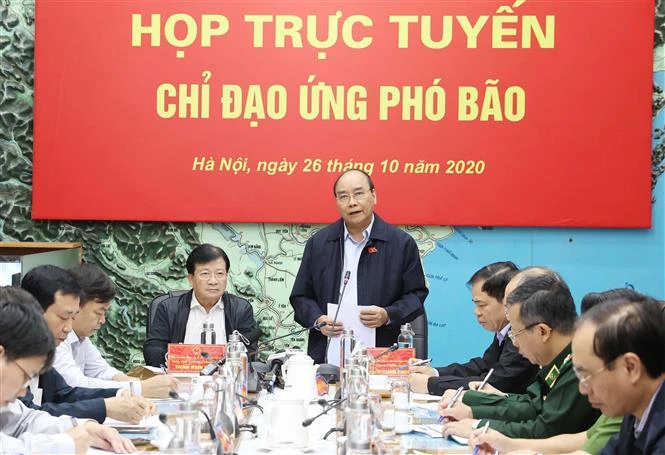 政府总理阮春福：全力做好第九号台风防范应对工作 把人员和财产转移到安全地带