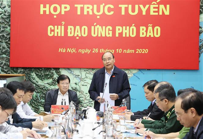 政府总理阮春福：全力做好第九号台风防范应对工作 把人员和财产转移到安全地带