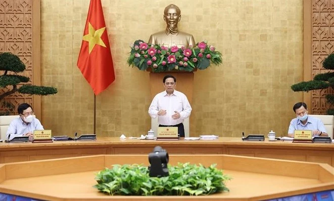 政府总理范明政：恢复和发展经济社会在很大程度上取决于新冠肺炎疫情防控结果
