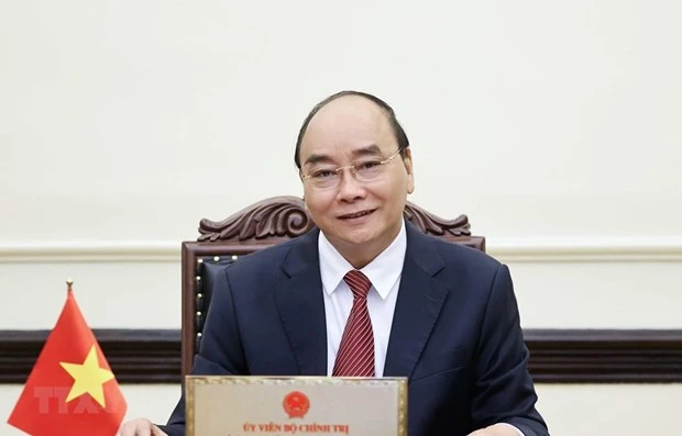 越南国家主席阮春福就提高劳动技能发出呼吁信