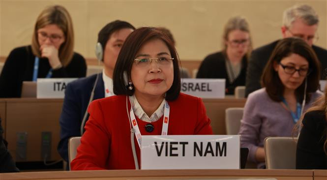 联合国人权理事会通过由越南提出并起草的决议
