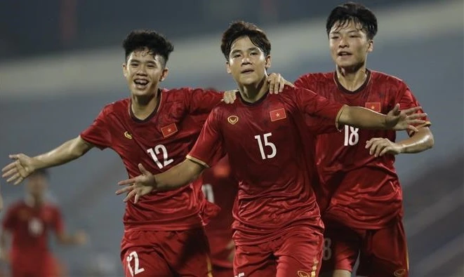 2023年U17亚洲杯预选赛：越南队4:0 大胜中华台北队 暂居小组第一