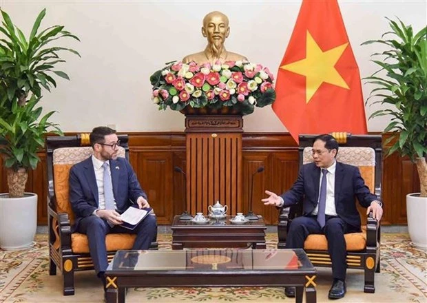 英国与越南加强在新兴领域的合作