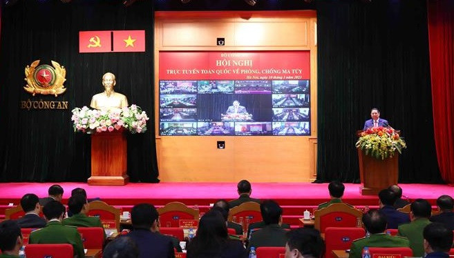 越南政府总理范明政出席全国禁毒工作会议
