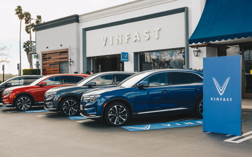 Vinfast向美国客户正式交付首批VF 8车型电动汽车