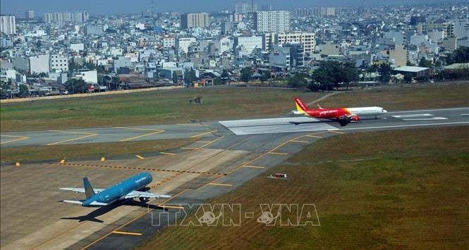 越南各家航空公司航班准点率达95.5%