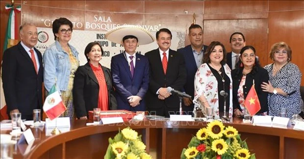墨西哥众议员对外委员会主席再次当选墨越友好议员小组主席