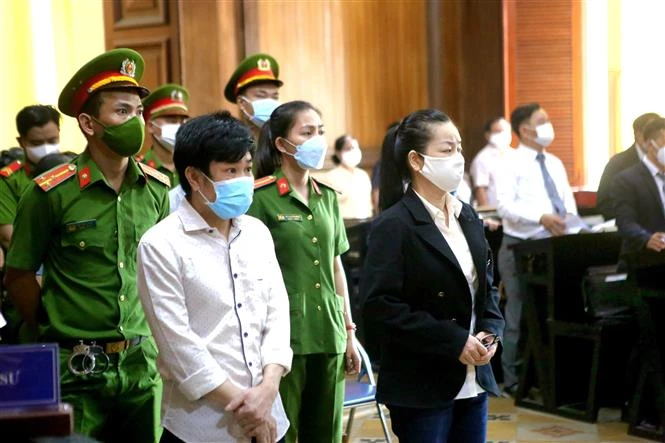 “越南国家临时政府”恐怖组织12名成员和支持者出庭受审