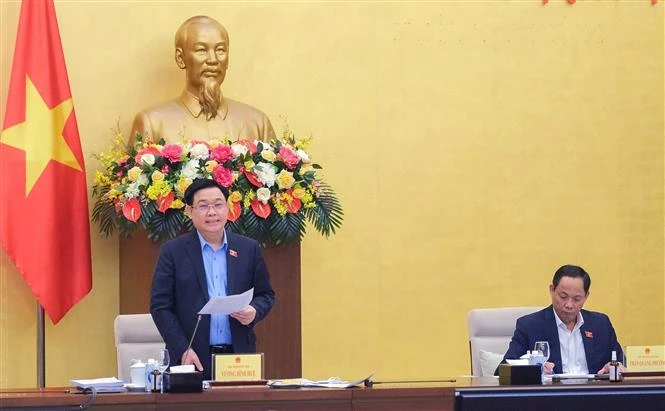 越南国会主席： 继续革新提高国会监督活动的质量与效率