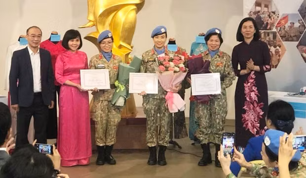 “致力于和平之心”无比珍贵的纪念品