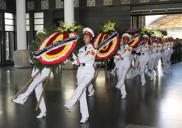 武昴同志遗体告别仪式和追悼会在河内隆重举行